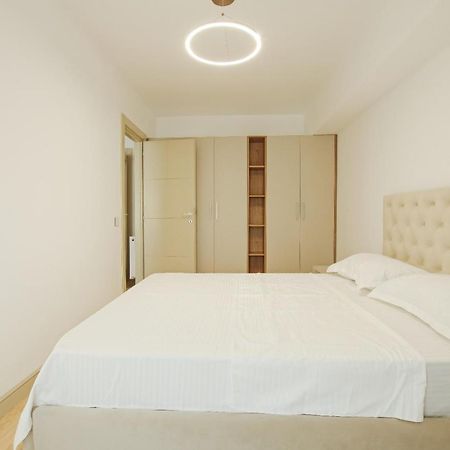 Himson-Beige Apartment Iasi Luaran gambar