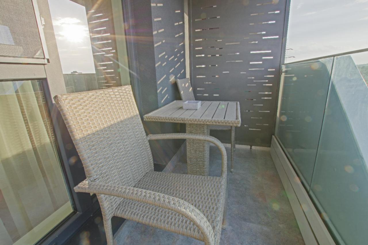 Himson-Beige Apartment Iasi Luaran gambar